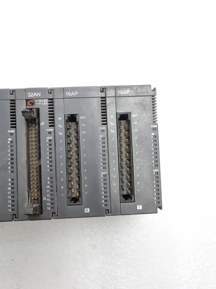 Used Working DELTA AS332T+16AM+32AN+16AP+16AP Module Plc Set